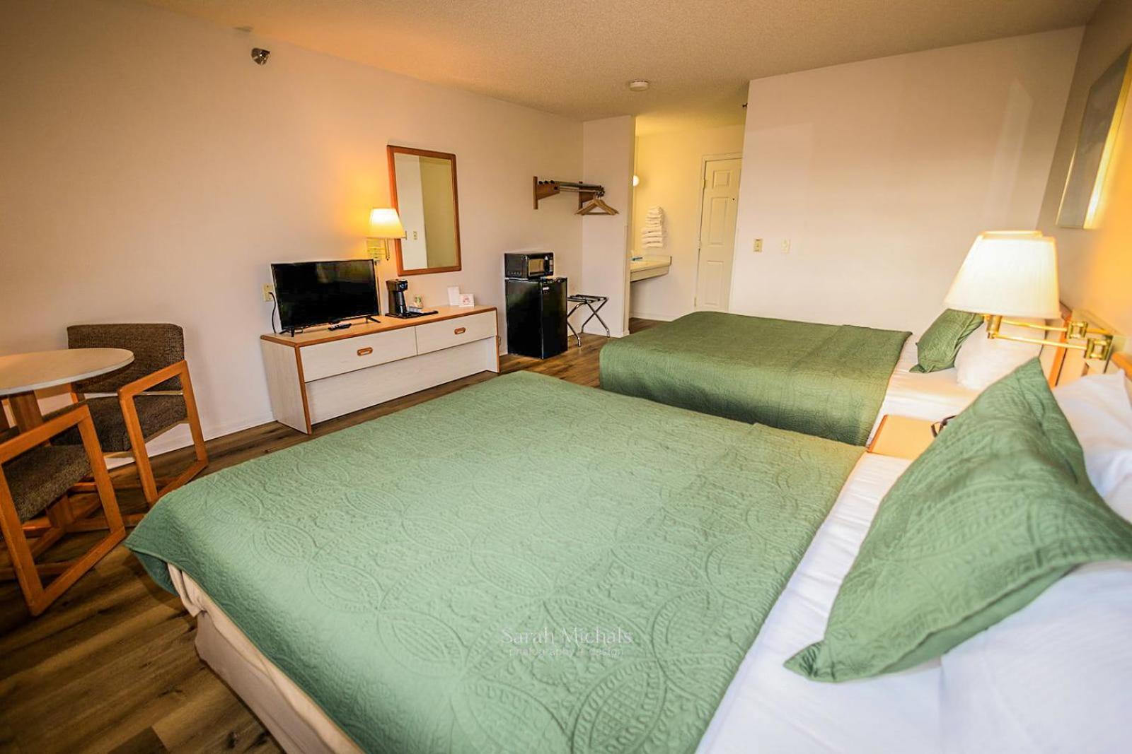 Mountain Host Motor Inn 아이언 마운틴 객실 사진