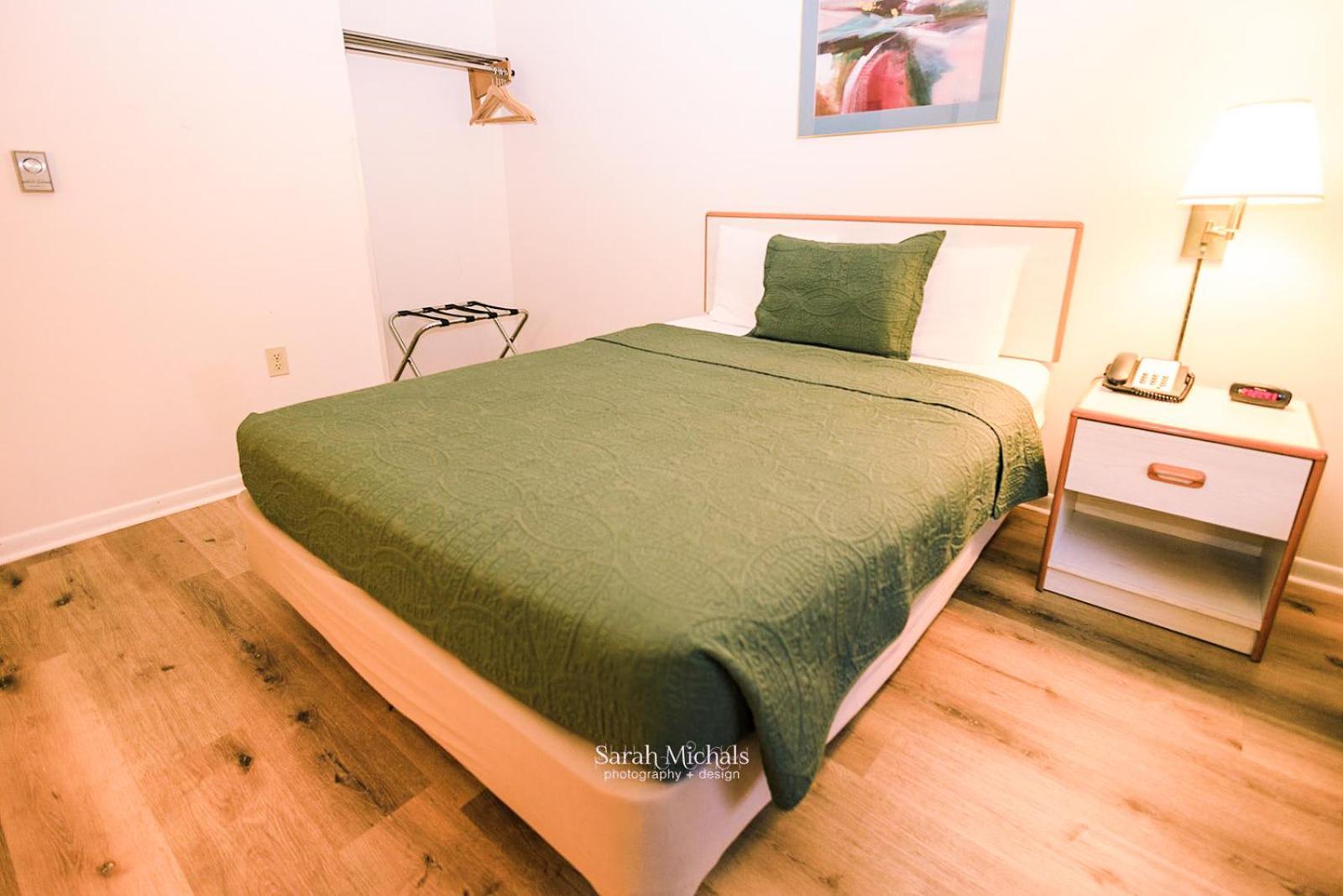 Mountain Host Motor Inn 아이언 마운틴 객실 사진